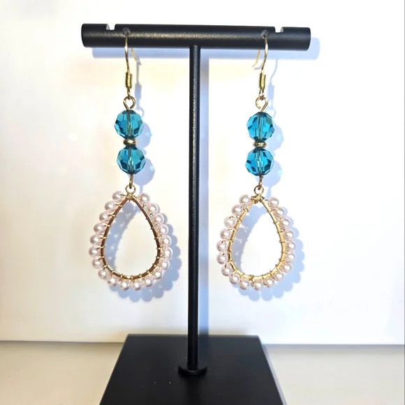 Earrings - Picture 1 of 1